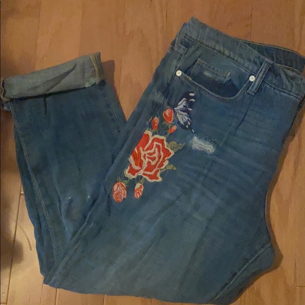 Blank NYC embroidered girlfriend cropped jeans